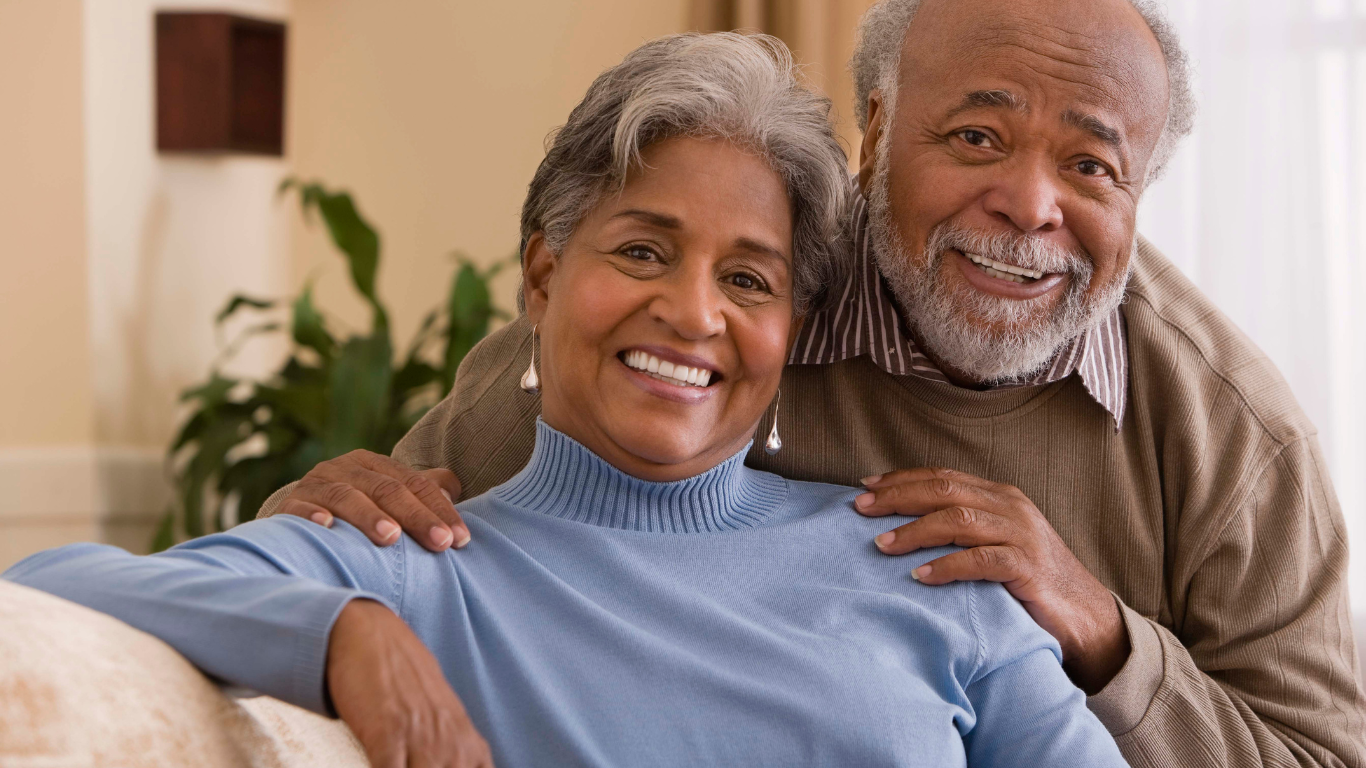 Why Personalized Denture Solutions Matter for Long-Term Comfort 7